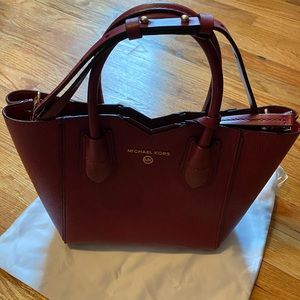Michael kors crossbody bag